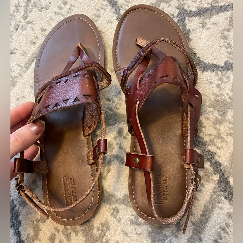 Sandals - Picture 2 of 4